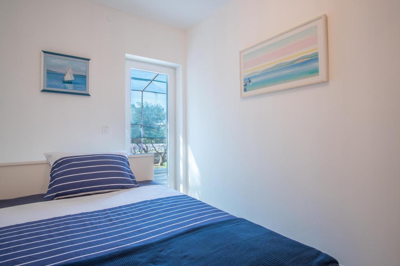 Apartment Soto Pirovac