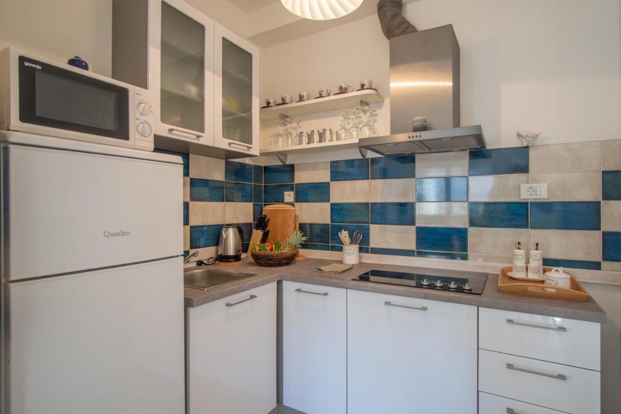Soto Apartment *